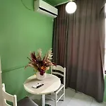 Urban Retreat Apartamento Tirana