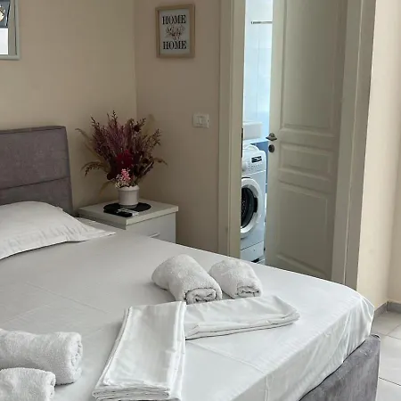 Urban Retreat Tiran
