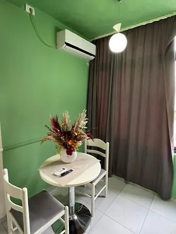 Urban Retreat アパート ティラナ
